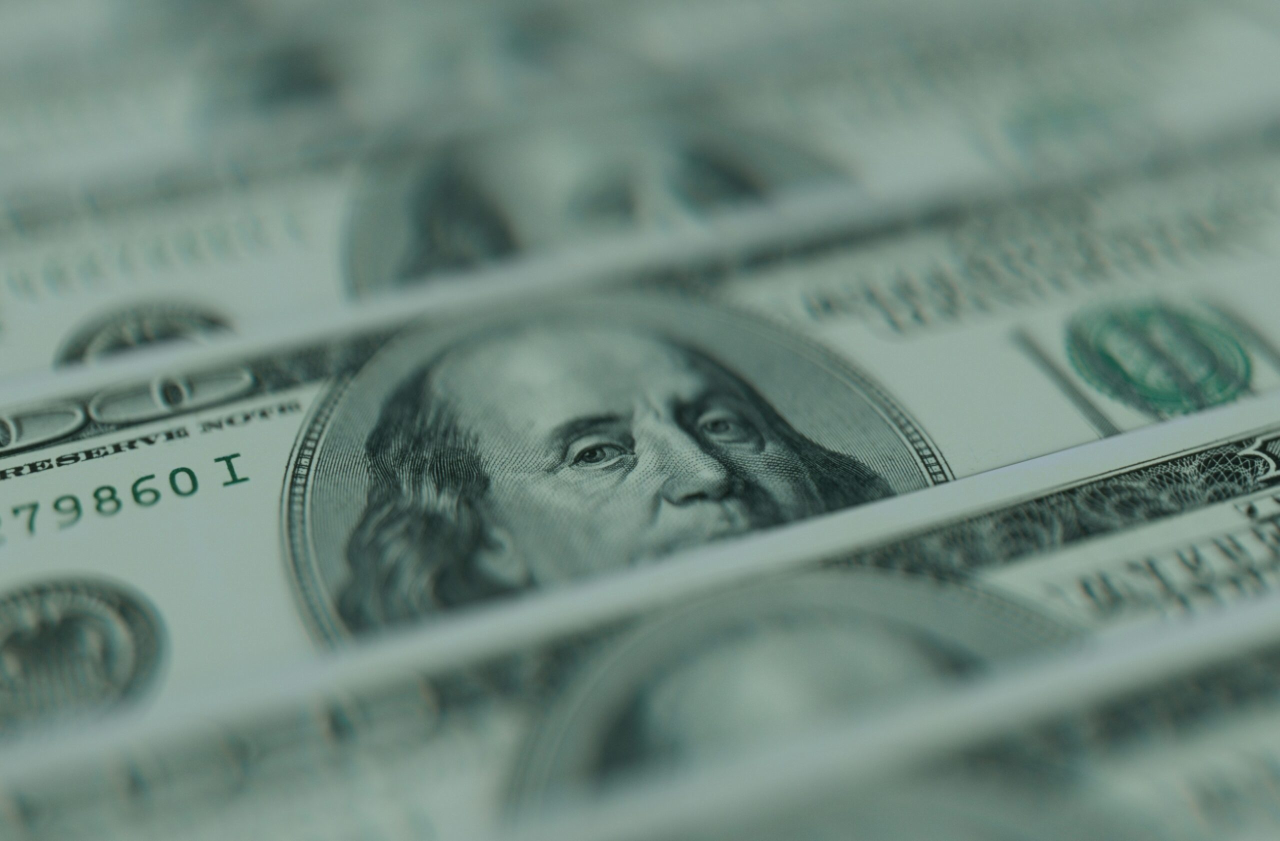 Krieg in Hormuz: Der Dollar steigt um 97 Cent, während die Inflation mexikanische Haushalte trifft