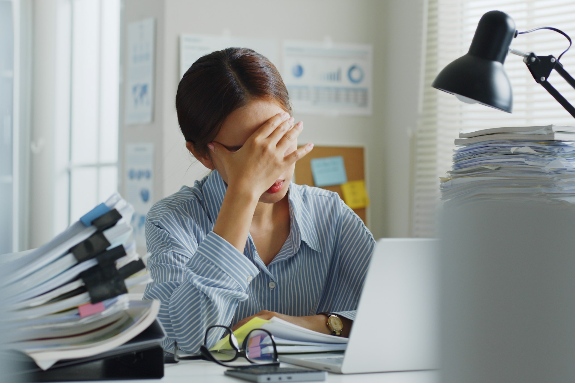 Mentales Wohlbefinden von Arbeitnehmern in Aguascalientes: Herausforderungen durch Stress und