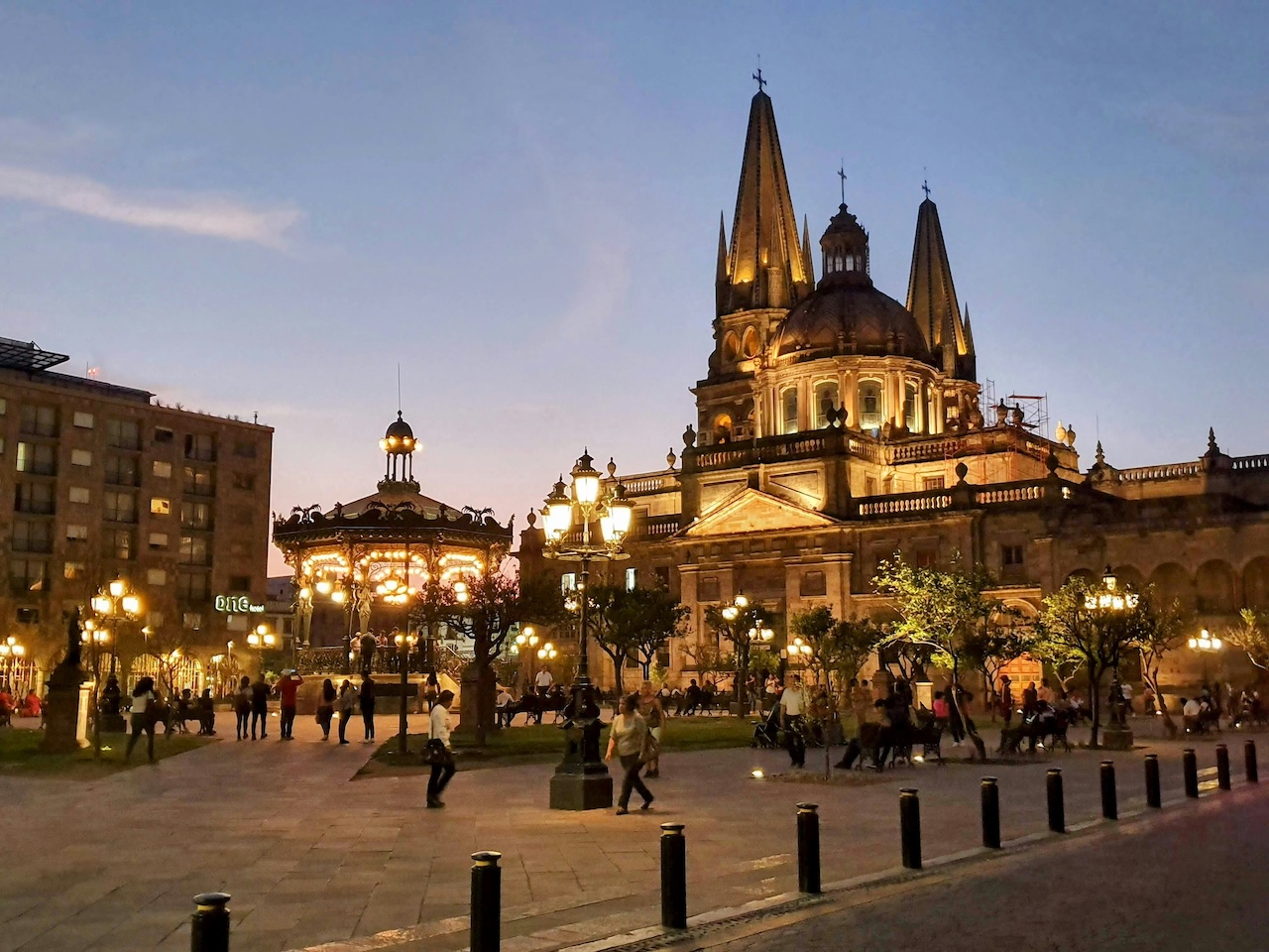 Neue öffentliche Bauvorhaben in Guadalajara angekündigt: Investitionen und betroffene Bereiche