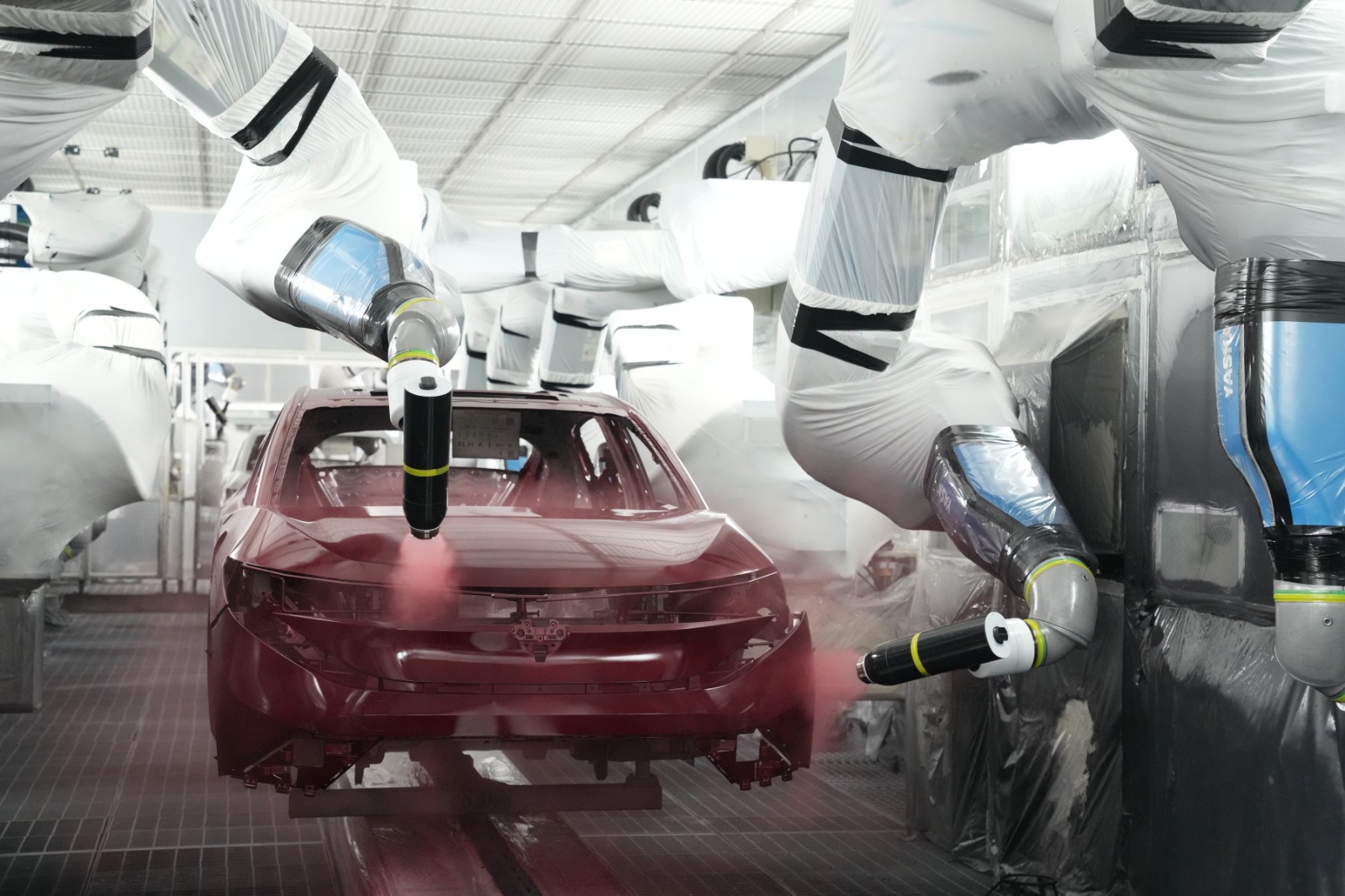 Nissan und Takayama nutzen Lackierabfälle für neue Baustoffe
